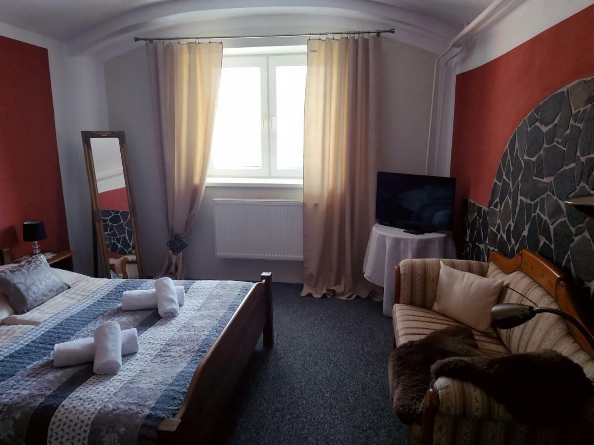 Privat U Mara Hotel Poprad Exterior photo
